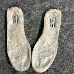 Hunter Women's Beige Fleece Slippers
